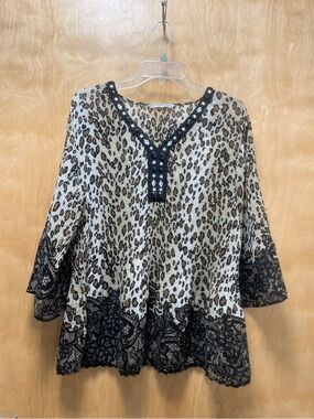 Signature by Larry Levine Leopard  Print Scoop Neck Tunic